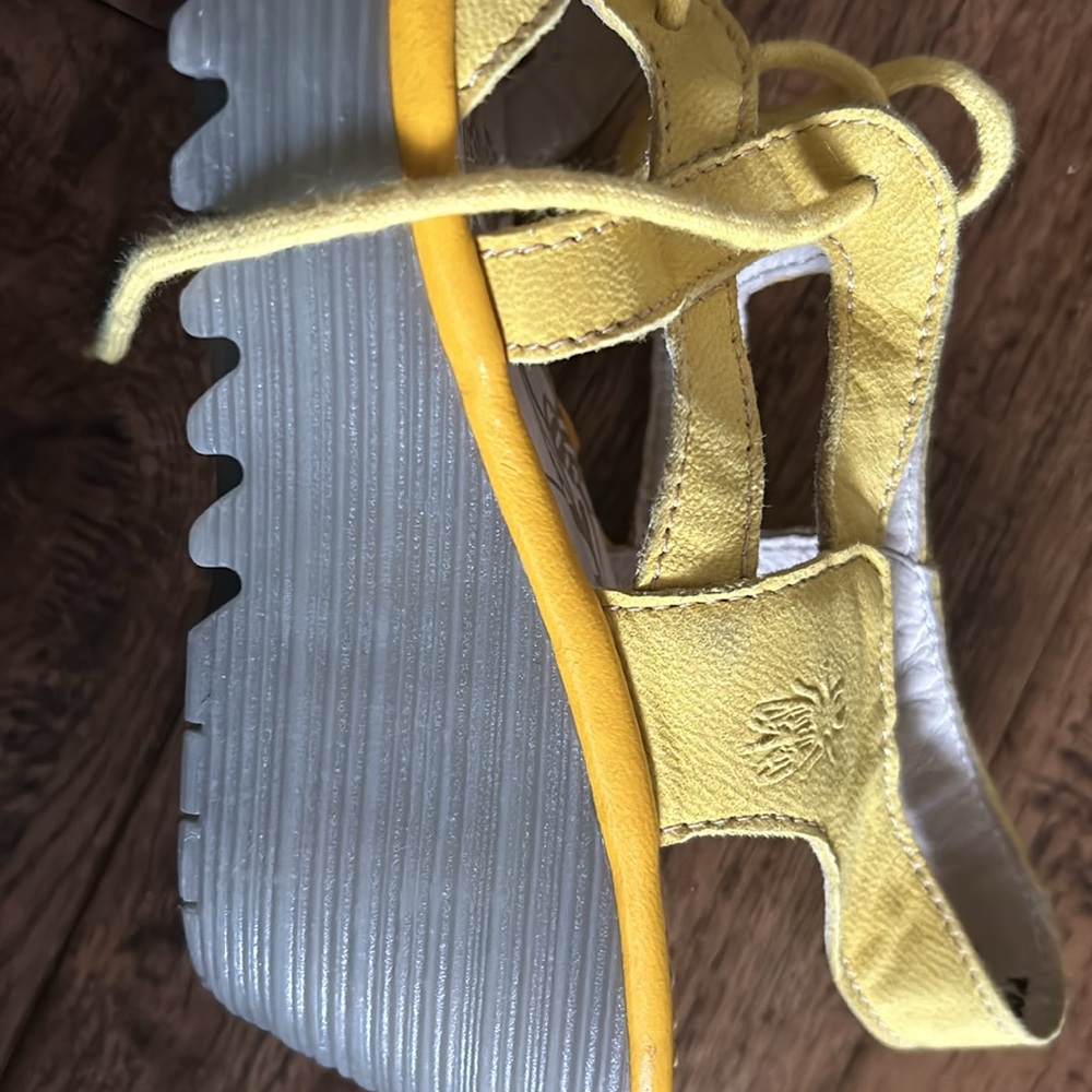Fly London size 7 sandals. Worn a few times. - Picture 7 of 7